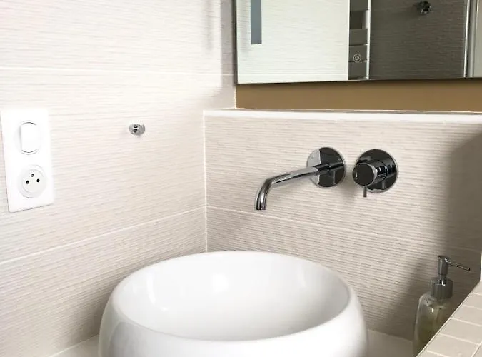 Face A La Mer, Bel Apartman